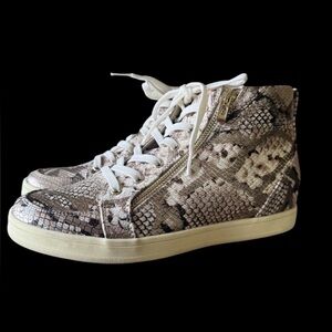 Call it Spring ladies vegan high tops snake print size 9 excellent condition